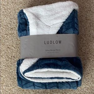 Velvet Sherpa throw